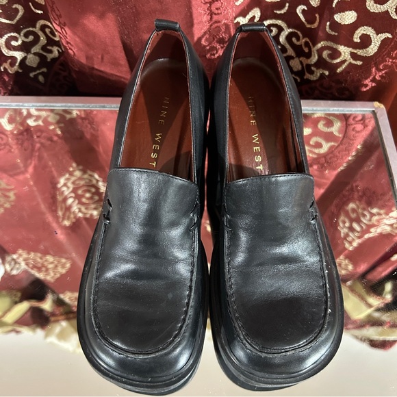 Nine West Leather Slip on Loafer Heels - Picture 2 of 7